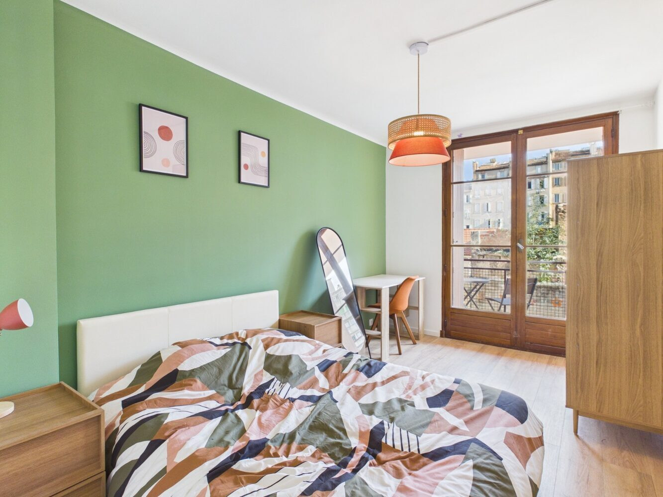 
                                                Colocation
                                                 Appartement meublé en colocation