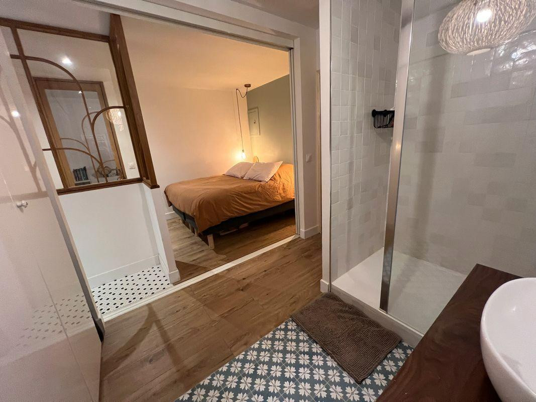 
                                                Location
                                                 Appartement meublé et rénové 50m² - Beaugrenelle