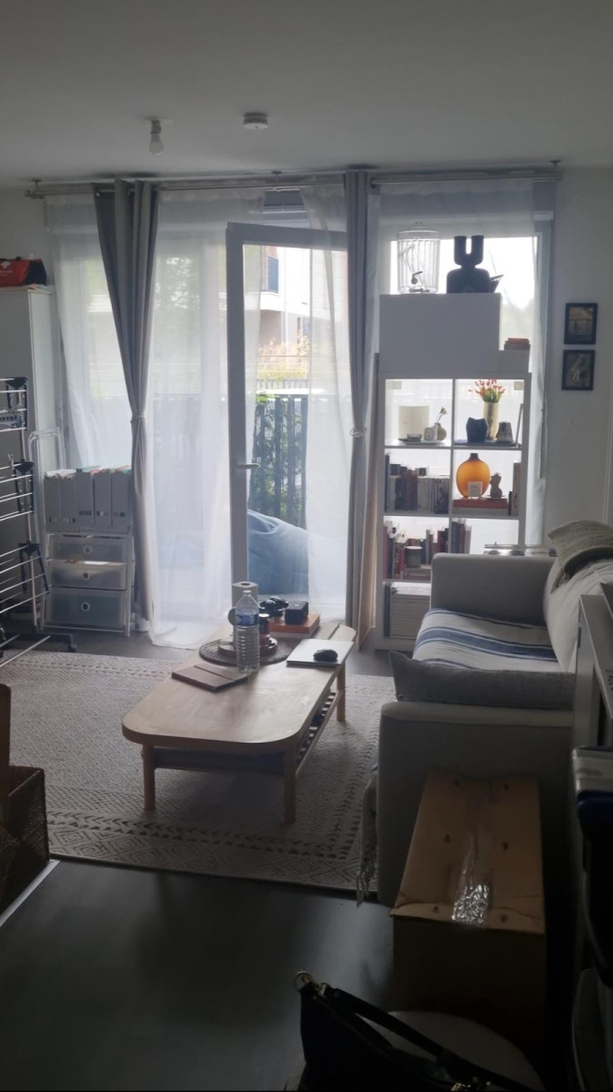
                                                Location
                                                 Appartement meublé F2 à Cergy