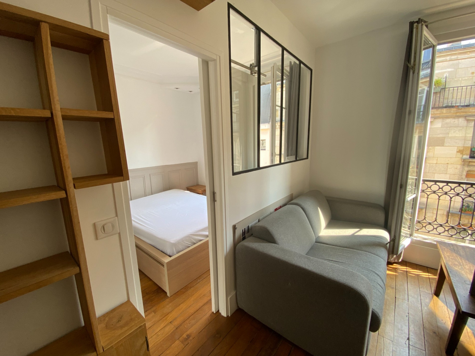 
                                                Location
                                                 Appartement meublé  Lamarck Caulaincourt