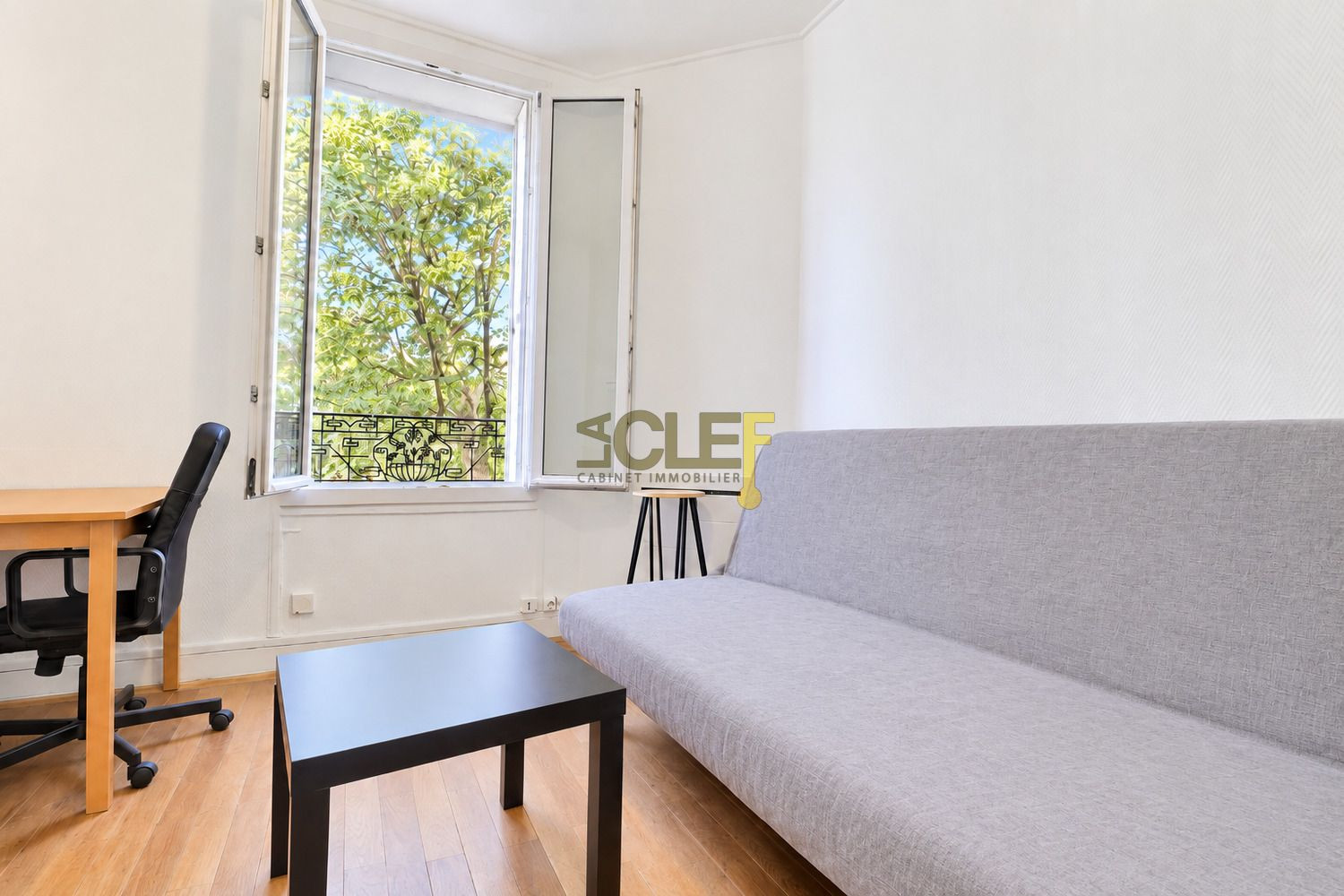 
                                                Location
                                                 Appartement meublé lumineux avec vue sur parc
