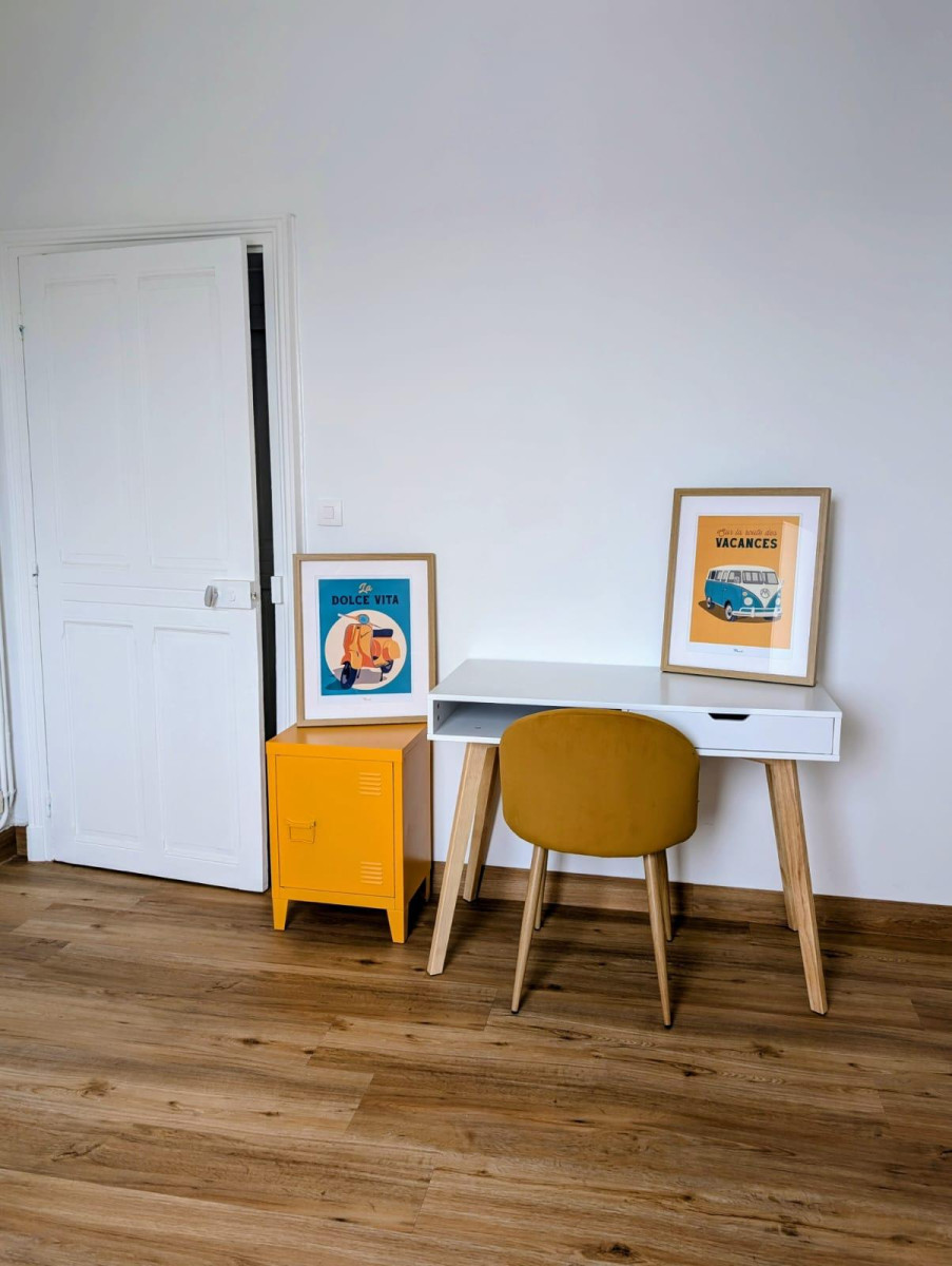 
                                                Location
                                                 Appartement meublé, lumineux et entièrement rénové