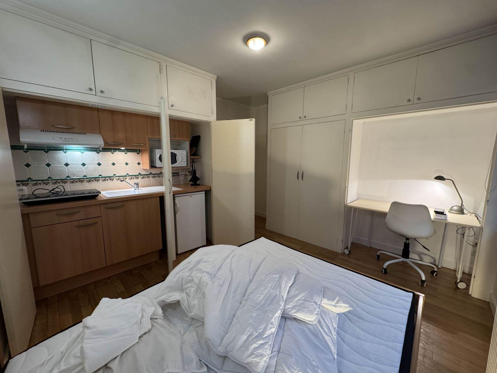 
                                                Location
                                                 Appartement Meublé Lyon 6 - 23 m²