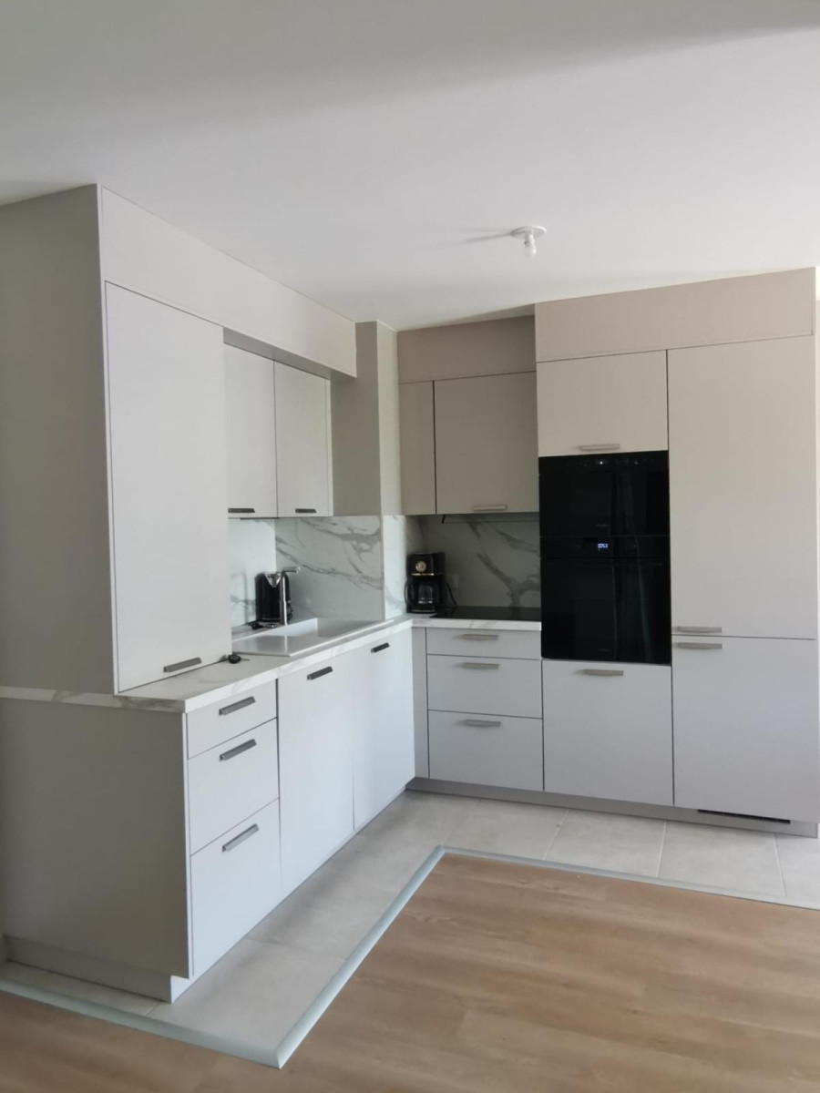 
                                                Location
                                                 Appartement meublé,neuf,tout confort.