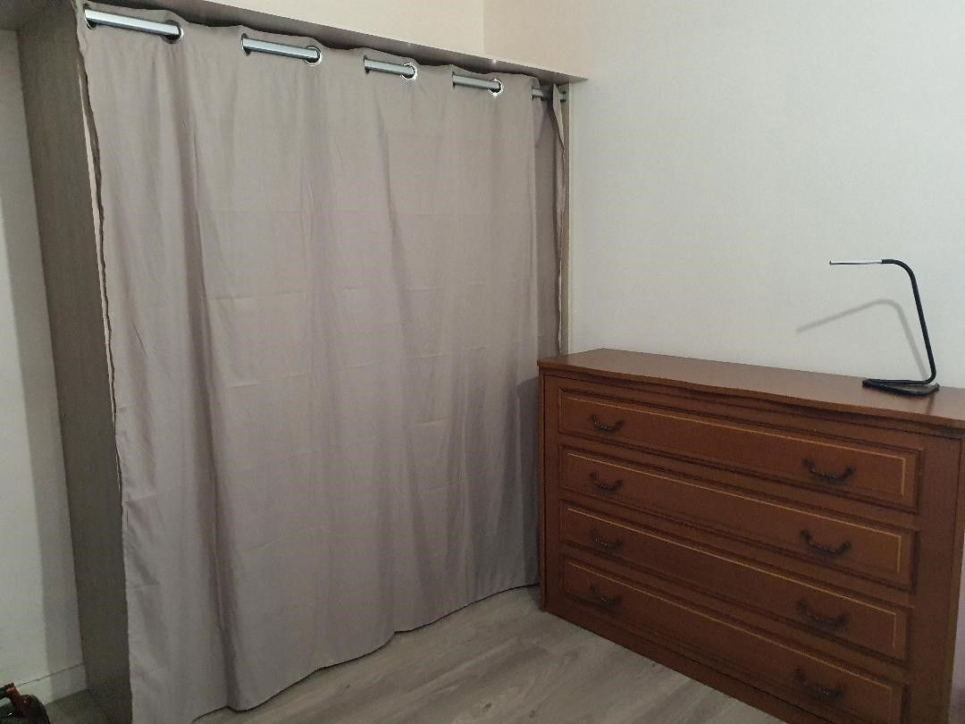 
                                                Location
                                                 Appartement meublé parfait avec des voisins sympas, Paris (loyer tout inclus)