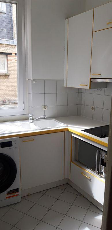 
                                                Location
                                                 Appartement meublé Paris 15e, T2