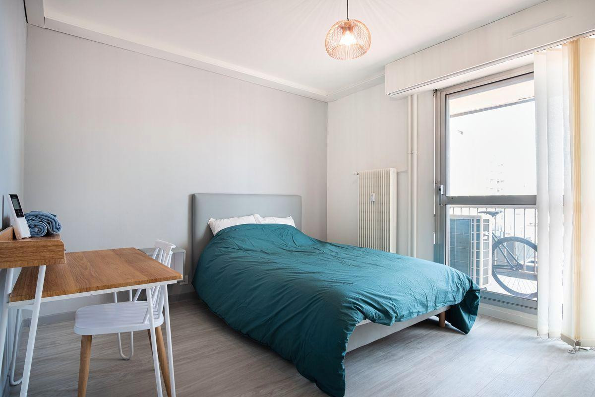 
                                                Location
                                                 Appartement meublé - Plein centre