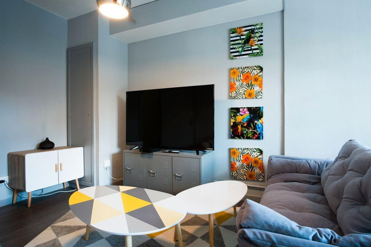 
                                                Location
                                                 Appartement meublé - Plein centre