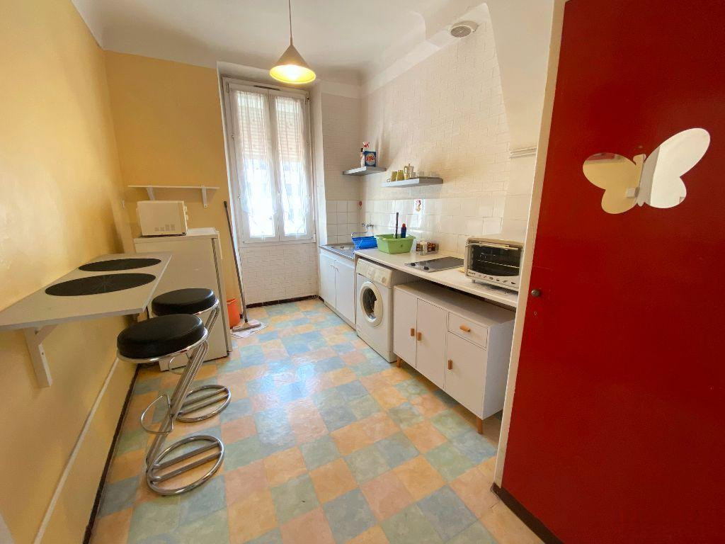 
                                                Location
                                                 Appartement meublé pour étudiants