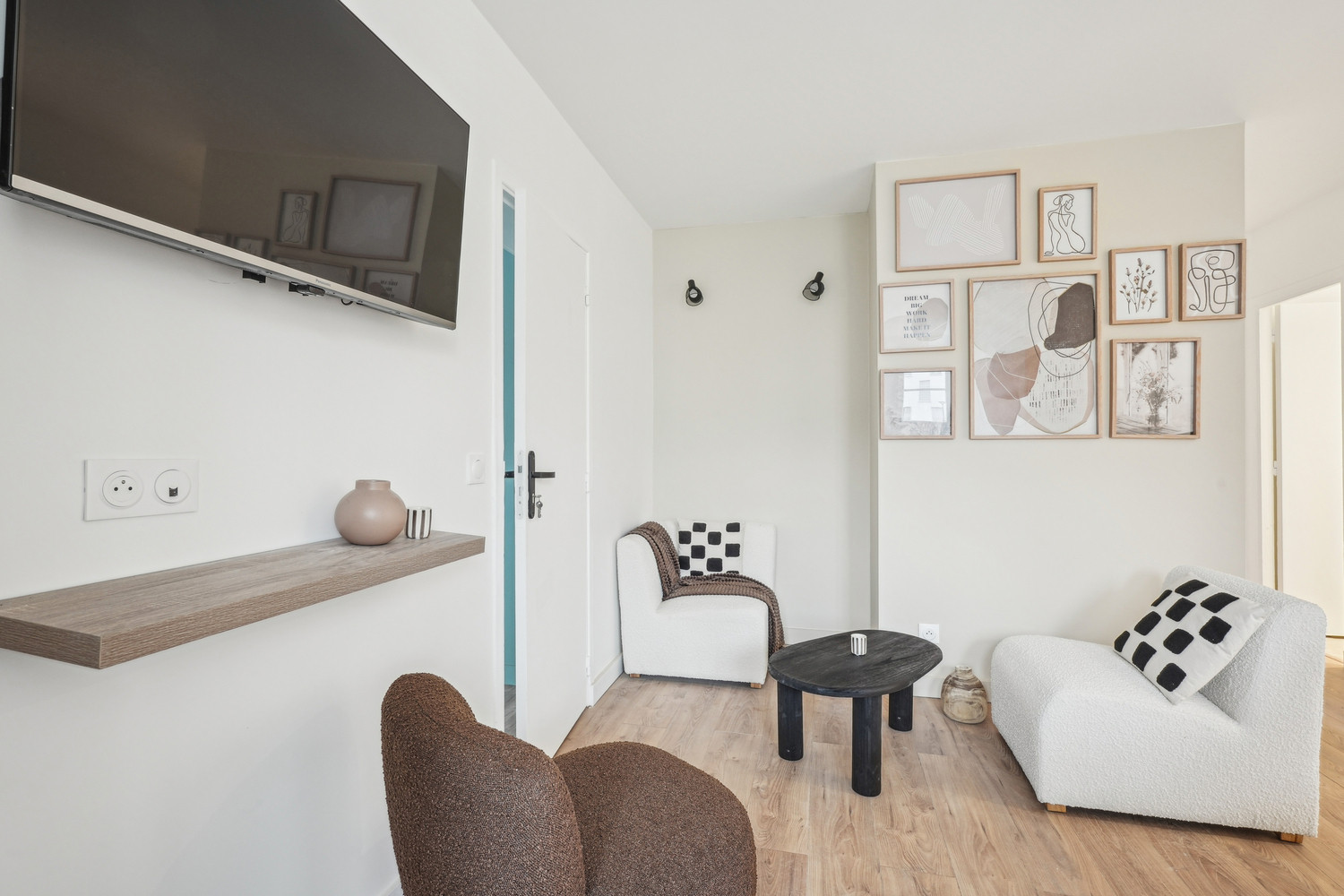 
                                                Colocation
                                                 Appartement meublé Proche La Défense