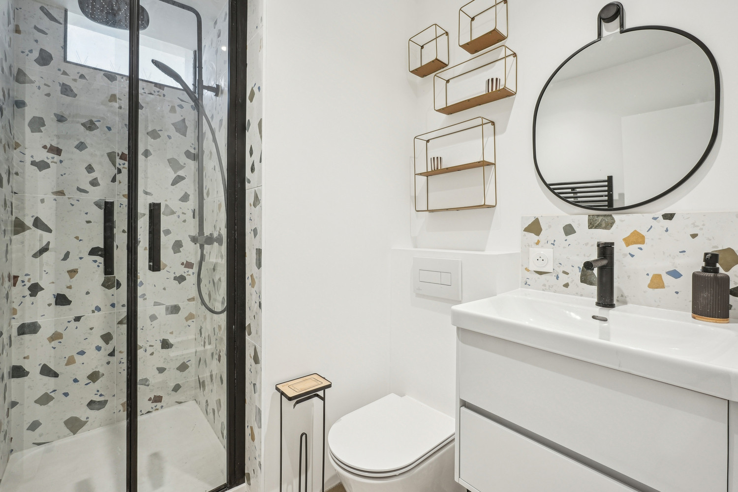 
                                                Colocation
                                                 Appartement meublé Proche La Défense