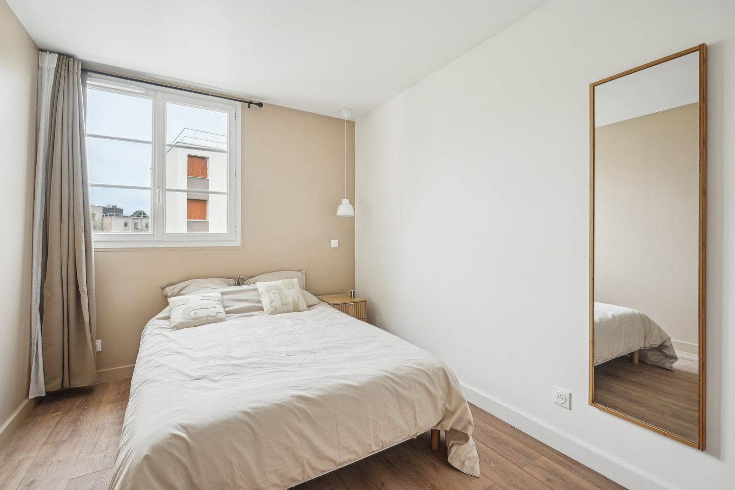 
                                                Colocation
                                                 Appartement meublé Proche La Défense