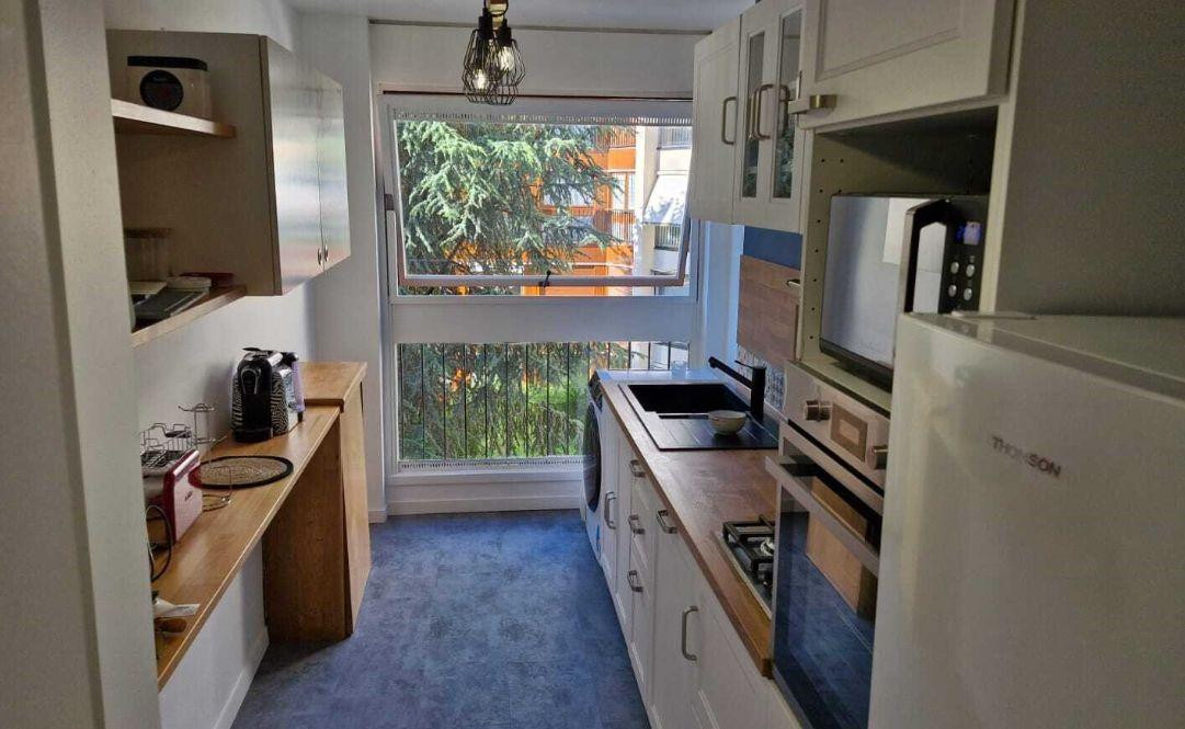 
                                                Location
                                                 Appartement meublé refait à neuf à louer