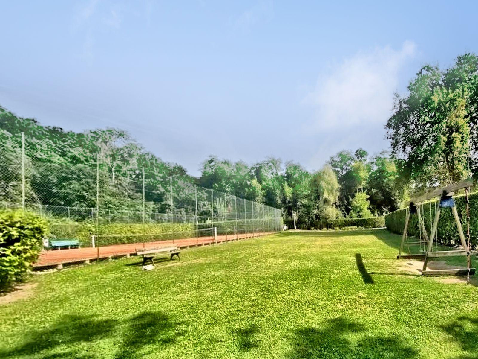 
                                                Location
                                                 Appartement meublé, résidence avec piscine