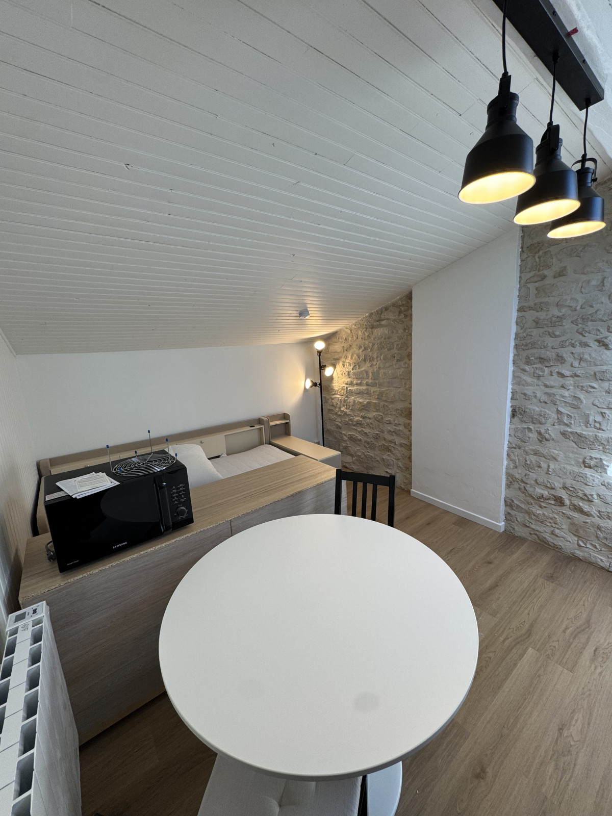 
                                                Location
                                                 Appartement meublé T1 14.03m² à Niort