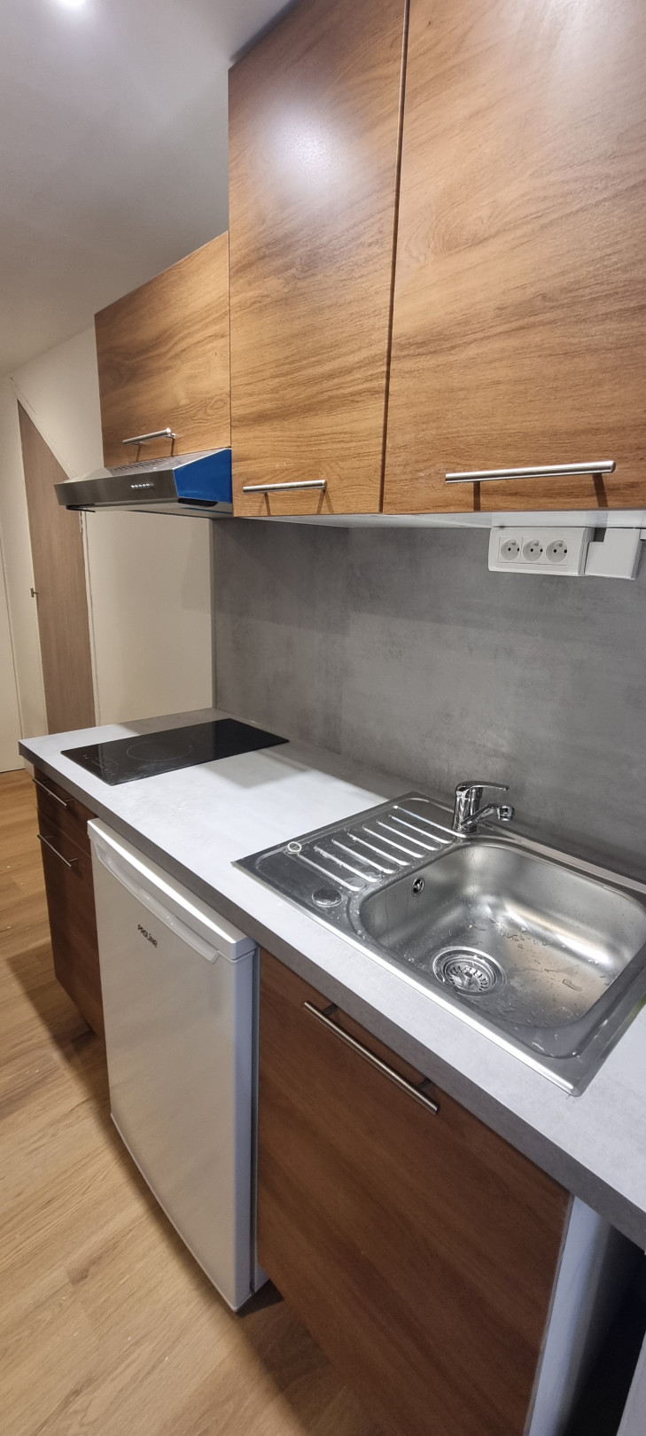 
                                                Location
                                                 Appartement meublé T1 14.74m² à Niort