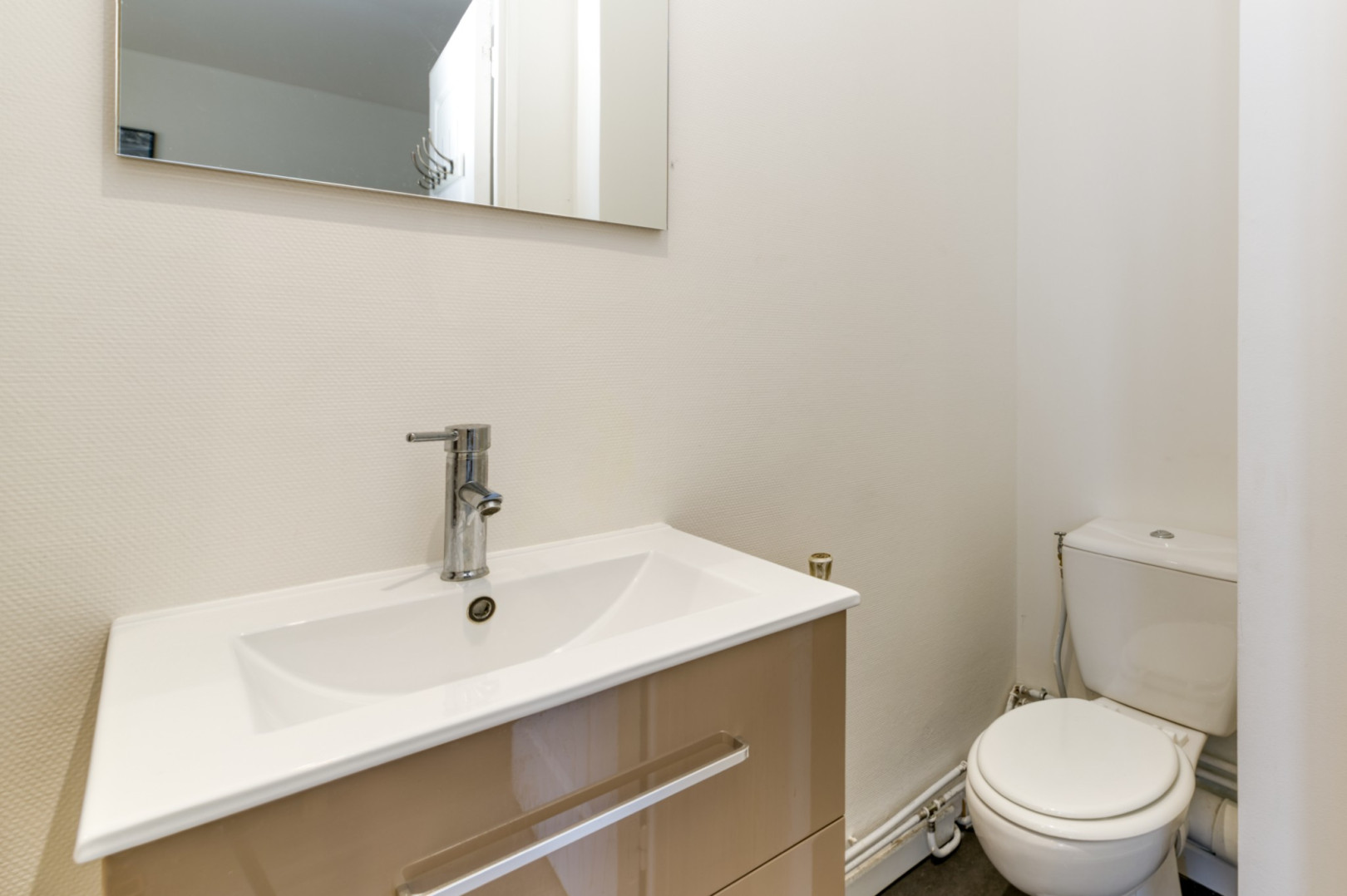 
                                                Location
                                                 Appartement meublé T1 15.64m² à Grenoble