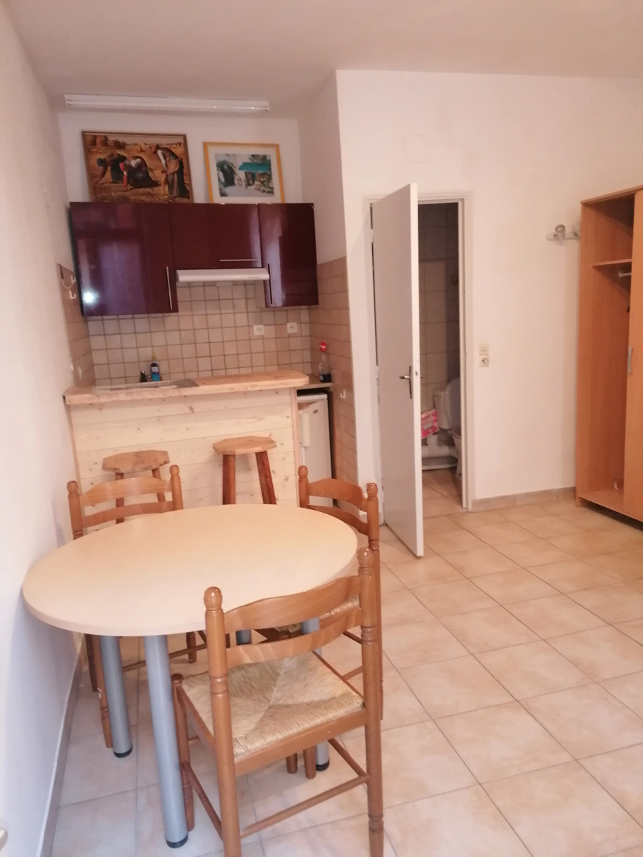 
                                                Location
                                                 Appartement meublé T1 16.9m² à Sarlat-la-Canéda