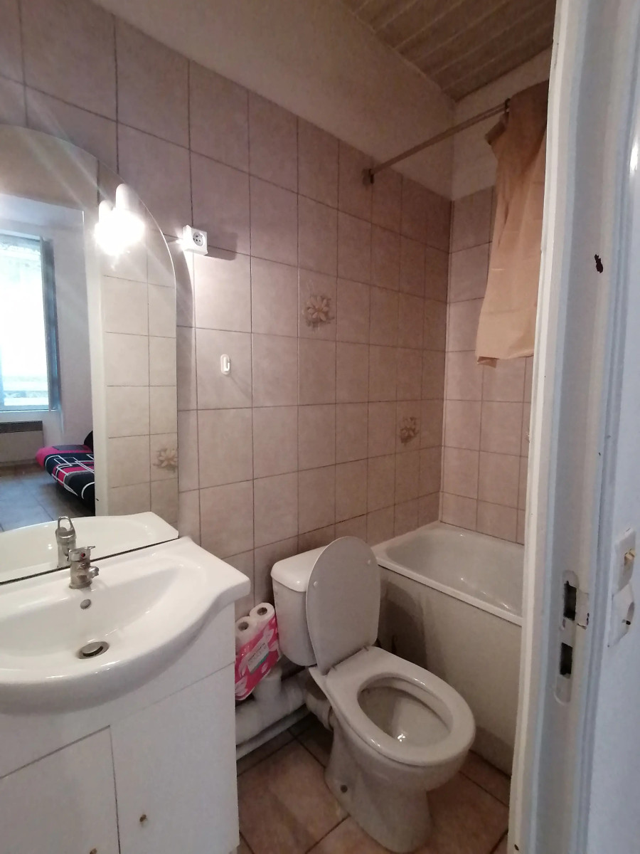 
                                                Location
                                                 Appartement meublé T1 16.9m² à Sarlat-la-Canéda