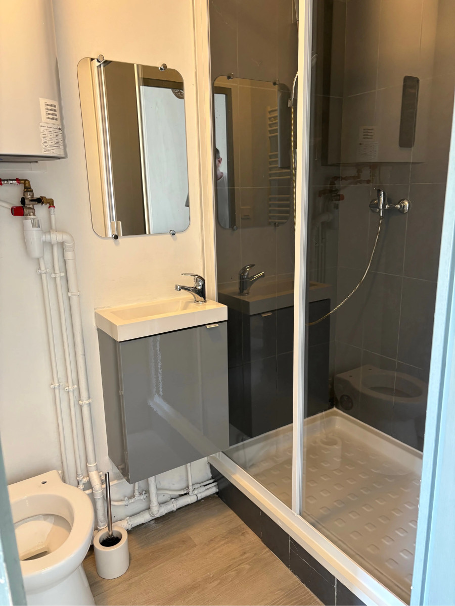 
                                                Location
                                                 Appartement meublé T1 16m² à Poitiers