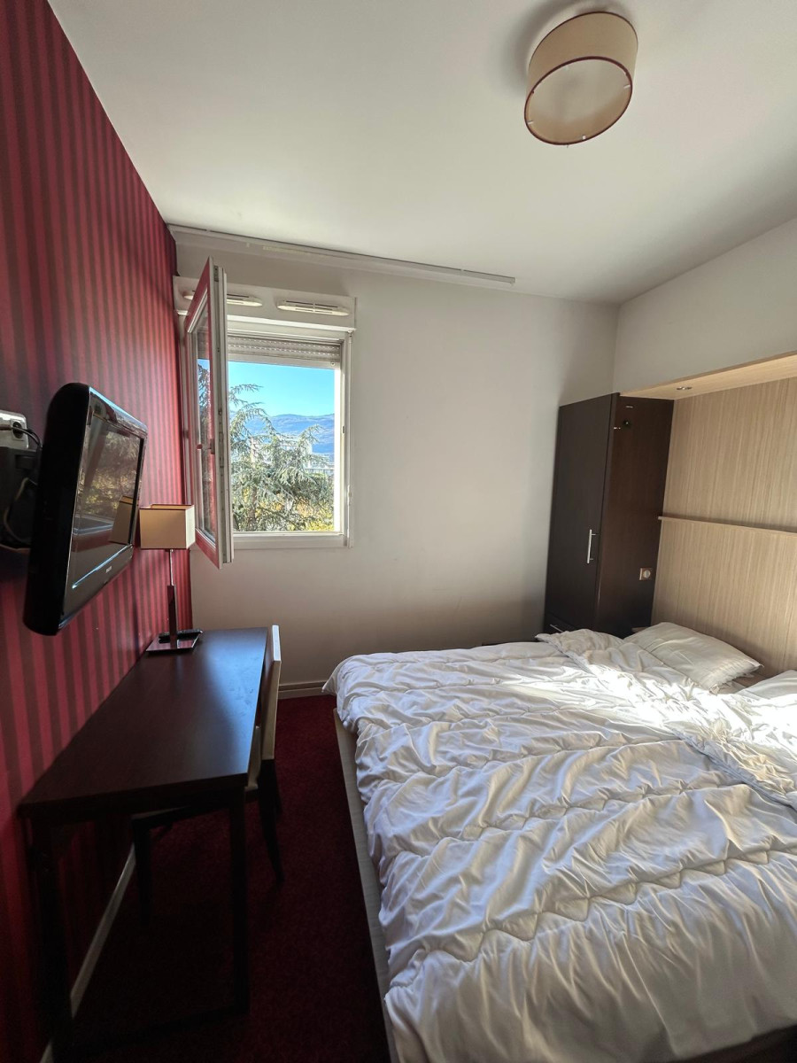 
                                                Location
                                                 Appartement meublé T1 18.88m² à Grenoble