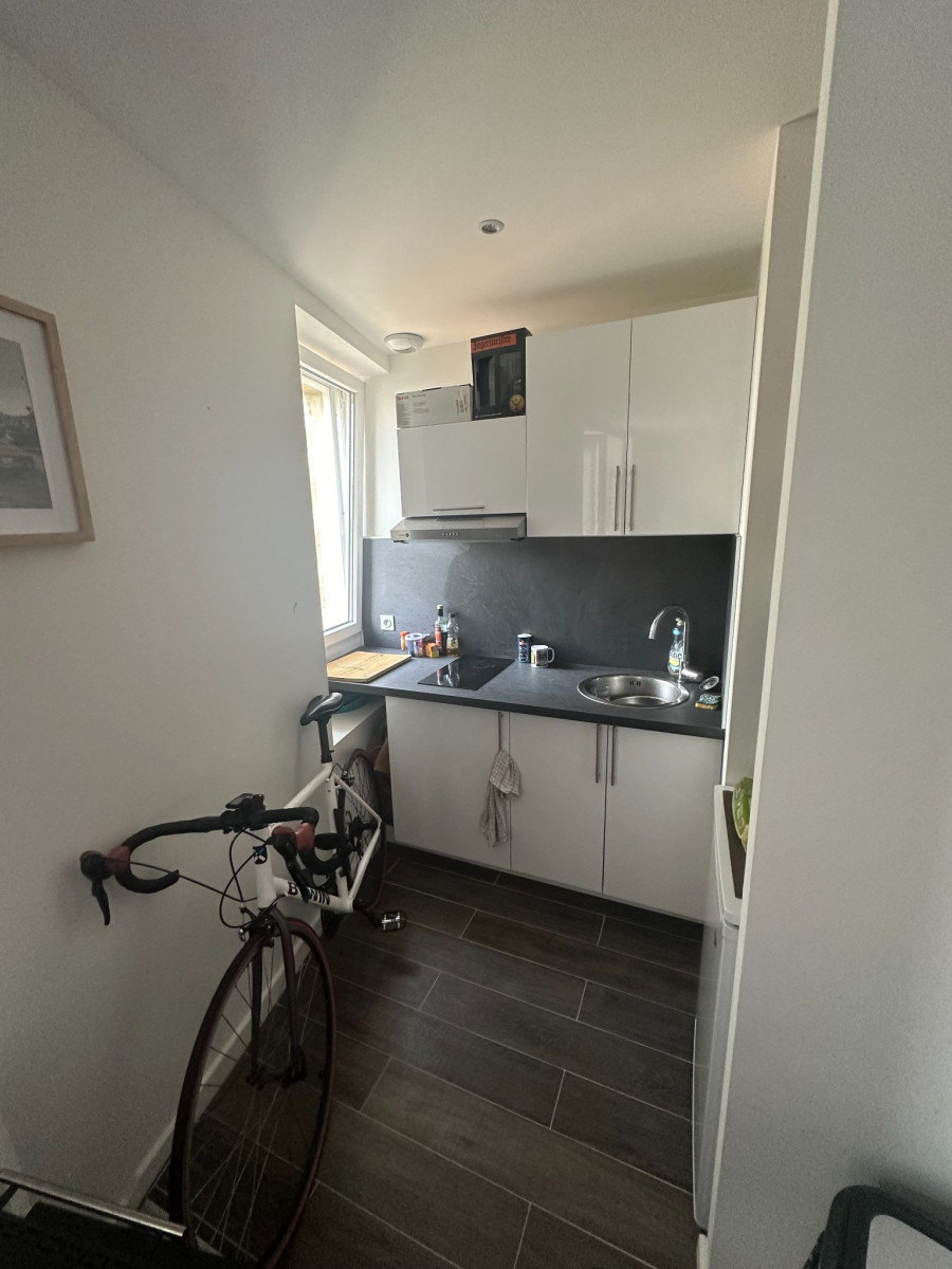 
                                                Location
                                                 Appartement meublé T1 24.43m² à Saint-Seurin-de-Cursac