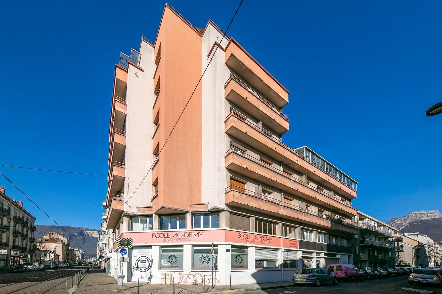 Location
                                                 Appartement meublé T1 25.6m² à Grenoble