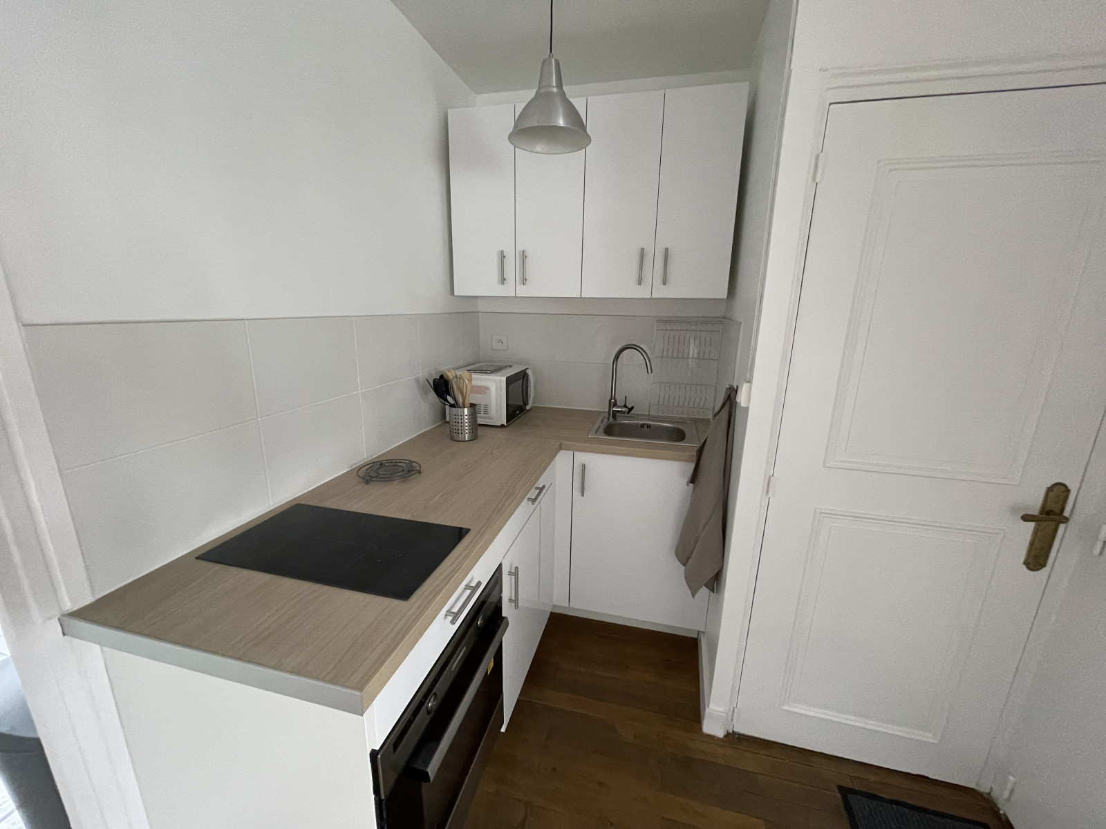 
                                                Location
                                                 Appartement meublé T1 29.86m² à Tours