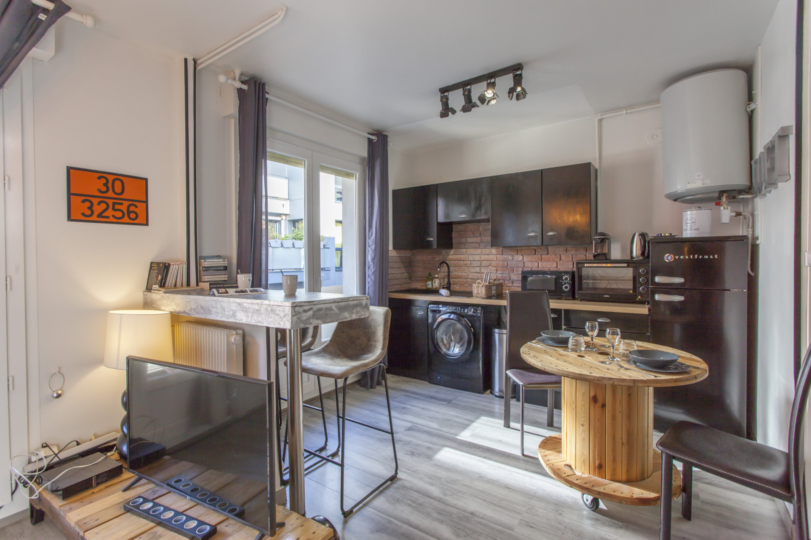 
                                                Location
                                                 Appartement meublé T1 30m² à Grenoble