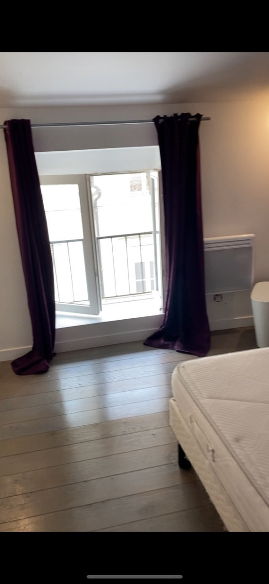 
                                                Location
                                                 Appartement meublé T1 42.24m² à Lyon
