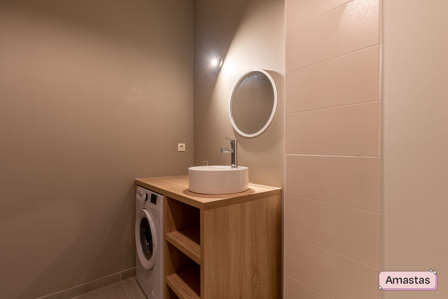 
                                                Location
                                                 Appartement meublé T1bis - Centre Bordeaux quartier Saint Michel