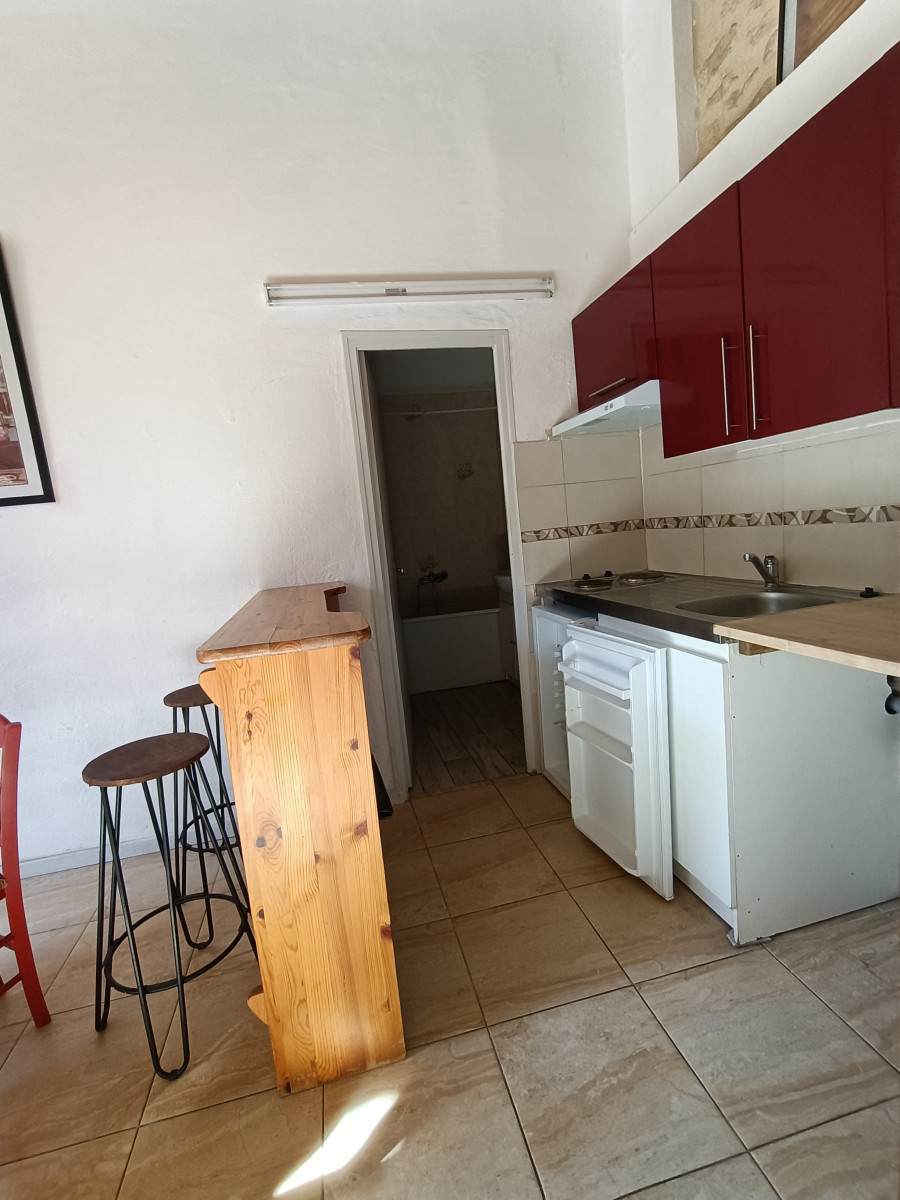 
                                                Location
                                                 Appartement meublé T2 24m² à Sarlat-la-Canéda