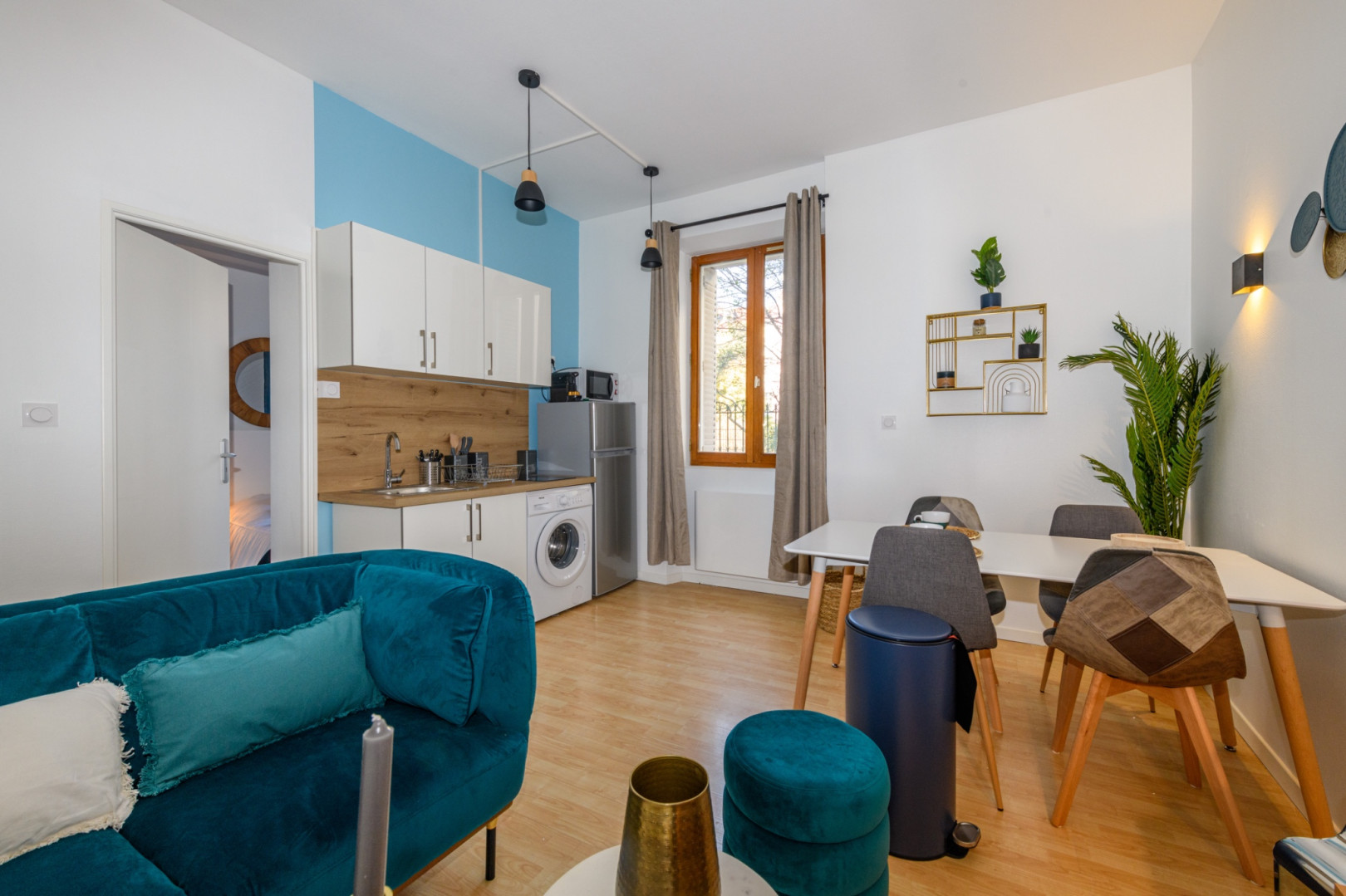 
                                                Location
                                                 Appartement meublé T2 25.22m² à GRENOBLE