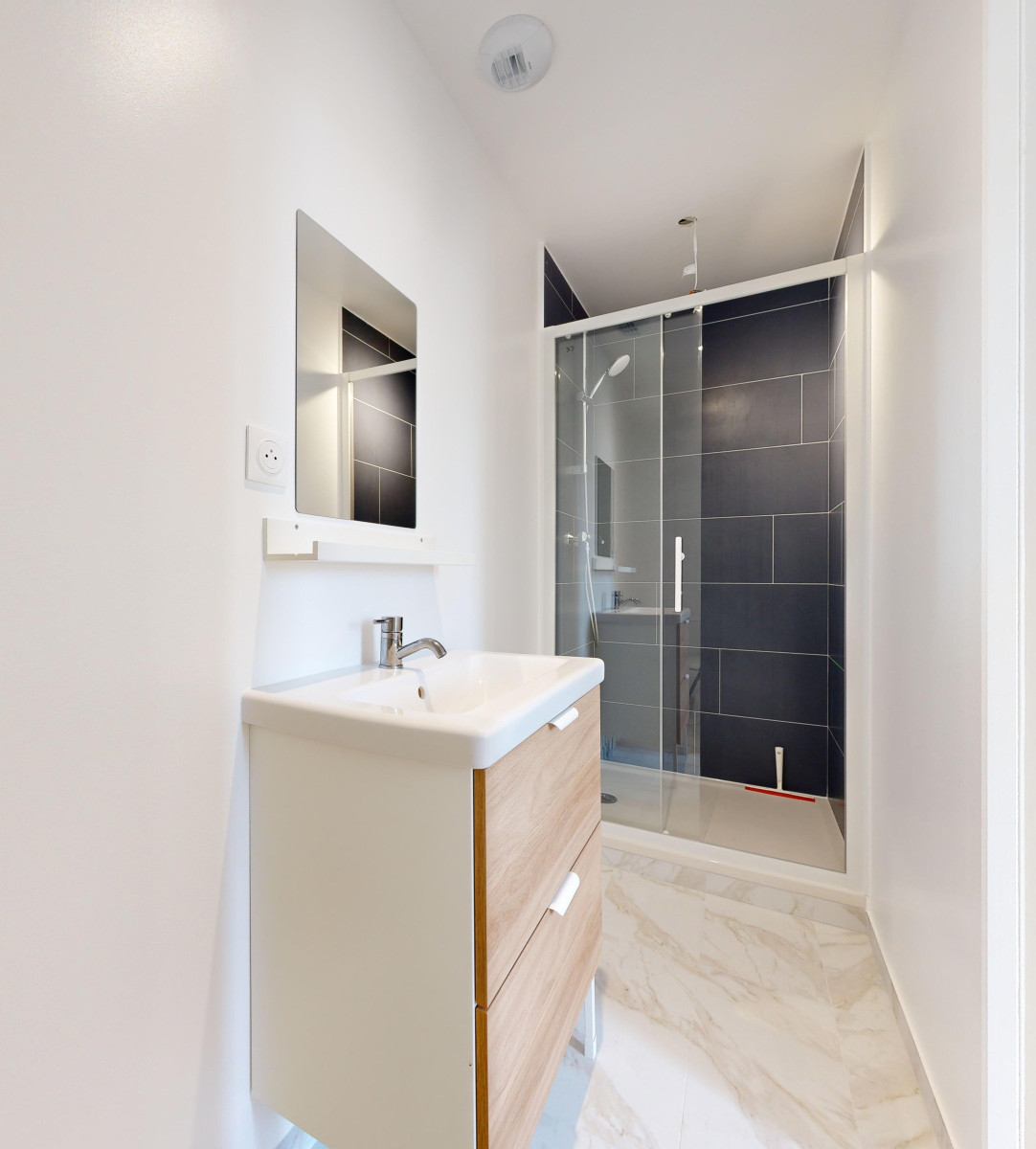 
                                                Location
                                                 Appartement meublé T2 25m² à Angers