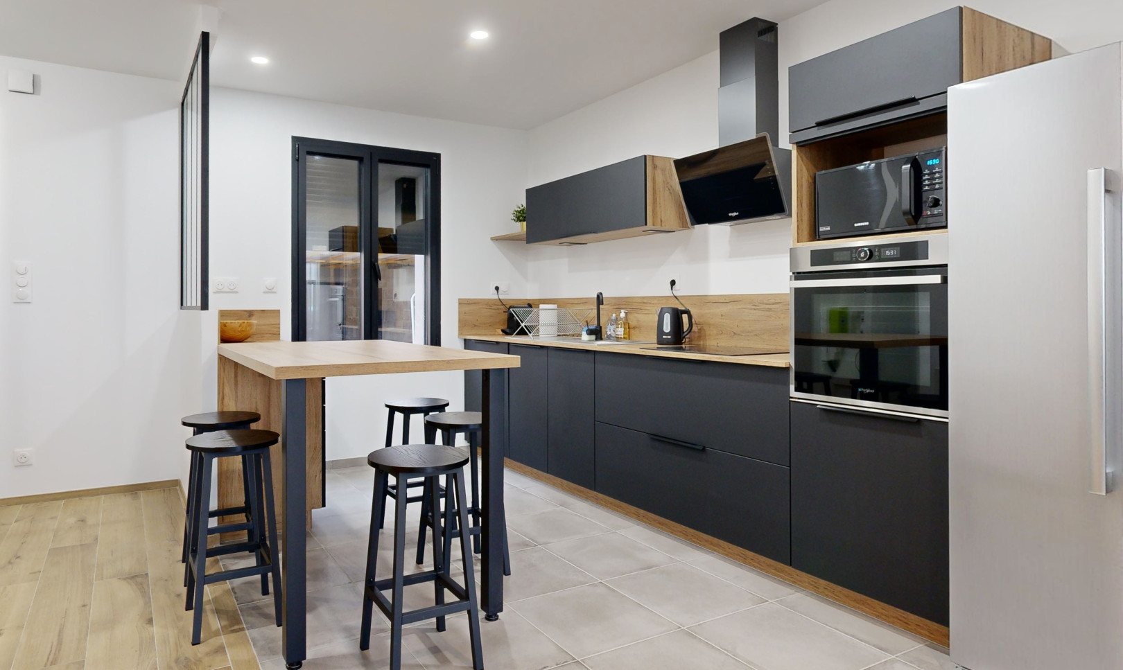 
                                                Location
                                                 Appartement meublé T2 25m² à Rennes