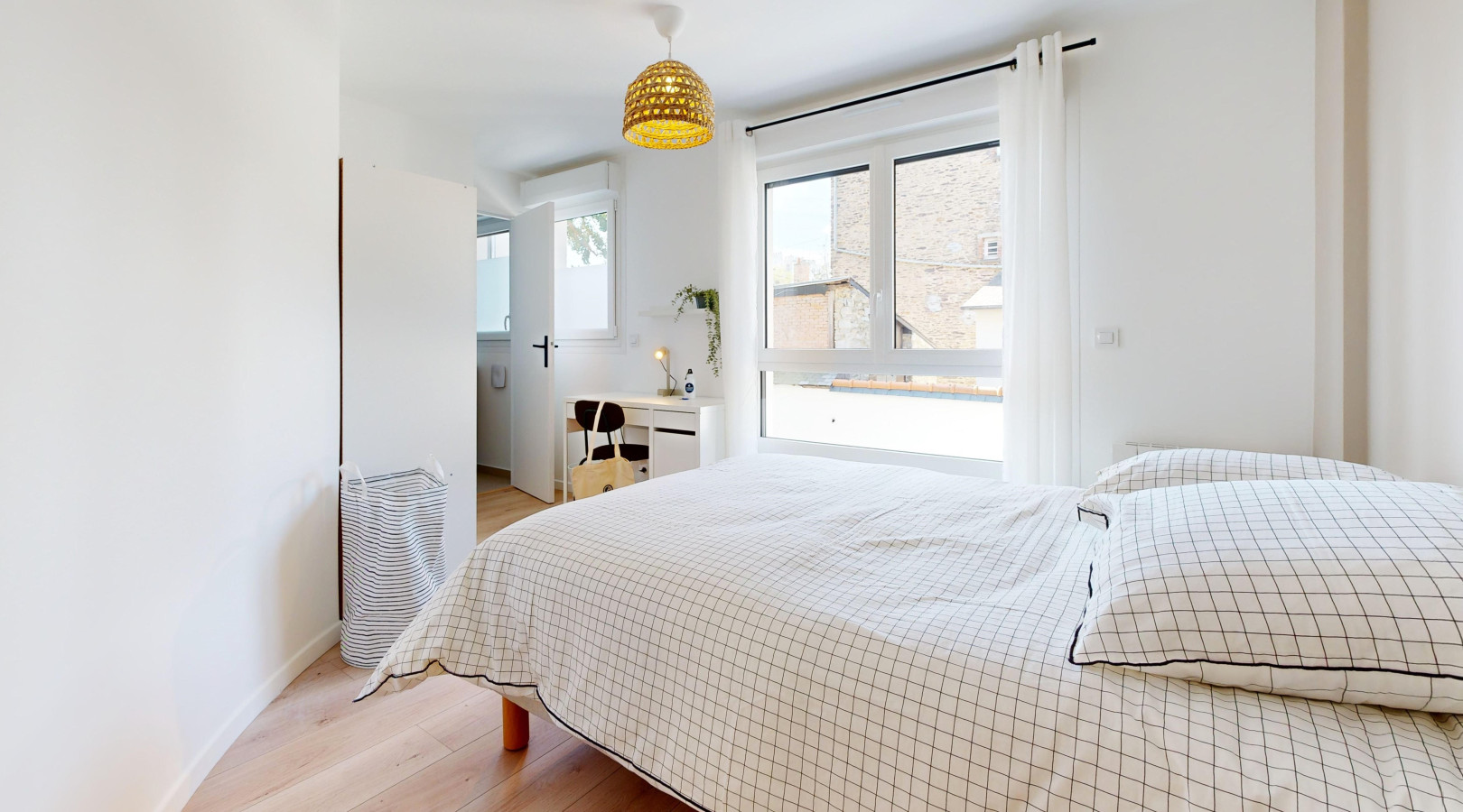 
                                                Location
                                                 Appartement meublé T2 25m² à Rennes