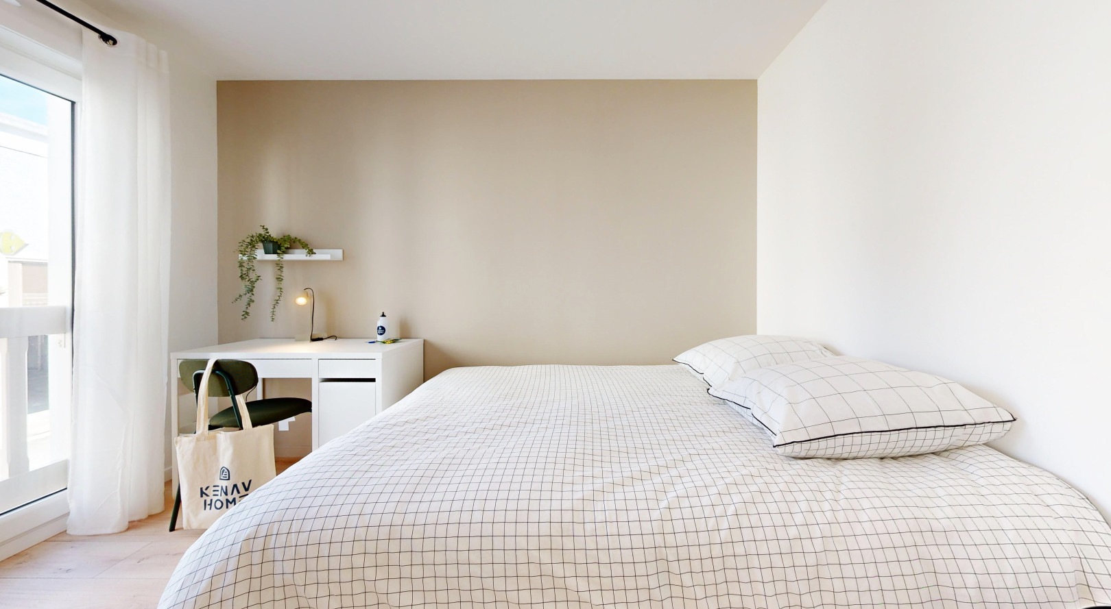 
                                                Location
                                                 Appartement meublé T2 25m² à Rennes