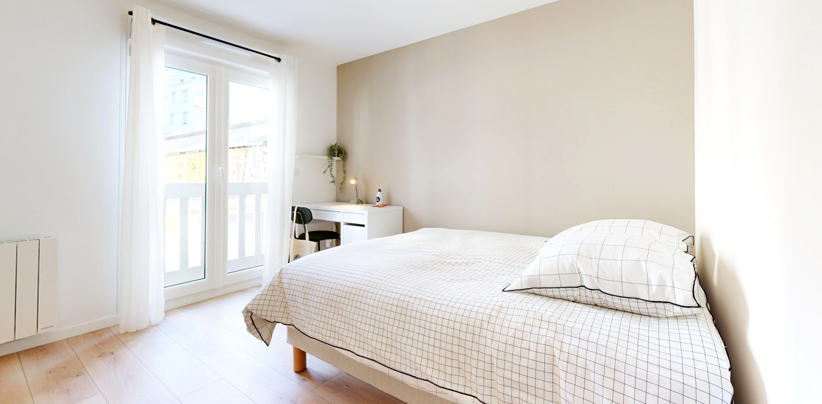 
                                                Location
                                                 Appartement meublé T2 25m² à Rennes