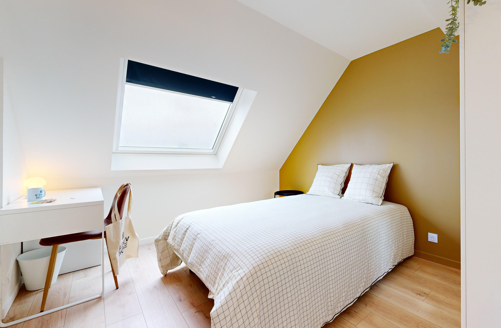 
                                                Location
                                                 Appartement meublé T2 25m² à Rennes