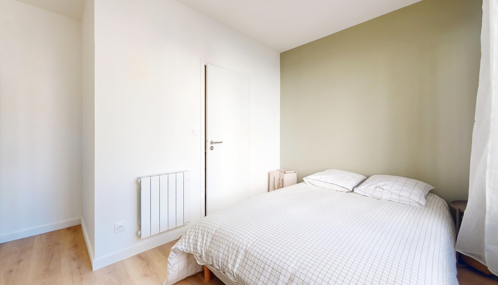 
                                                Location
                                                 Appartement meublé T2 25m² à Rennes