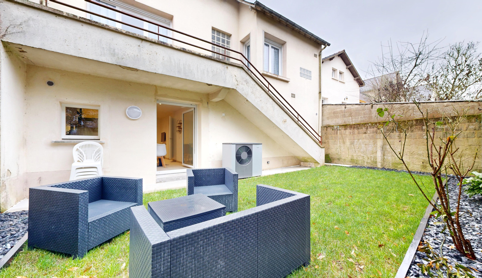 
                                                Location
                                                 Appartement meublé T2 25m² à Rennes