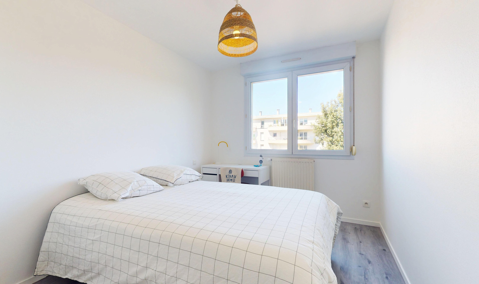 
                                                Location
                                                 Appartement meublé T2 25m² à Rennes