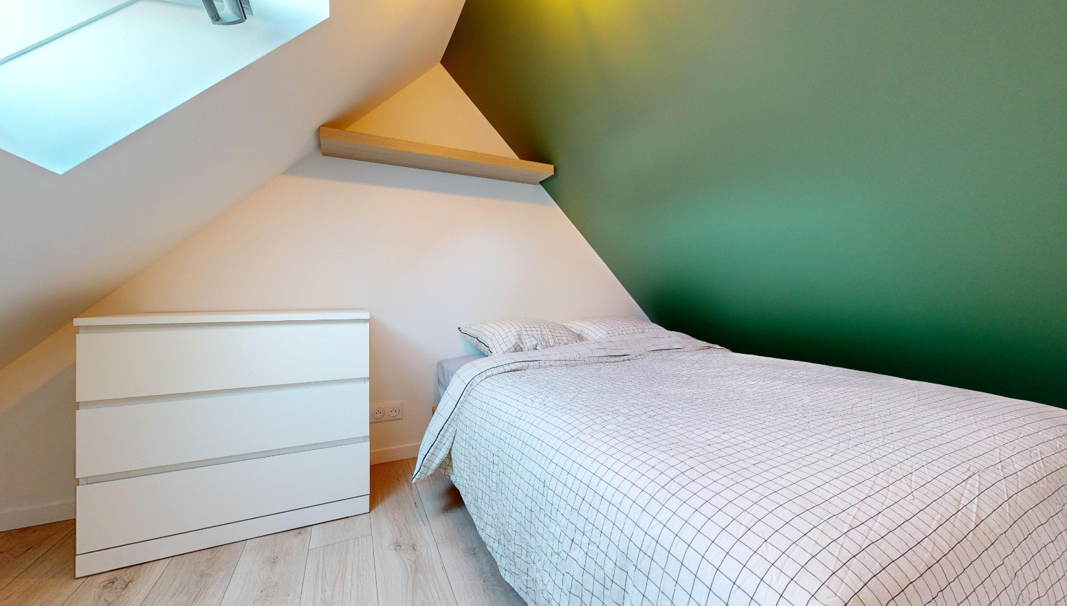 
                                                Location
                                                 Appartement meublé T2 25m² à Rennes