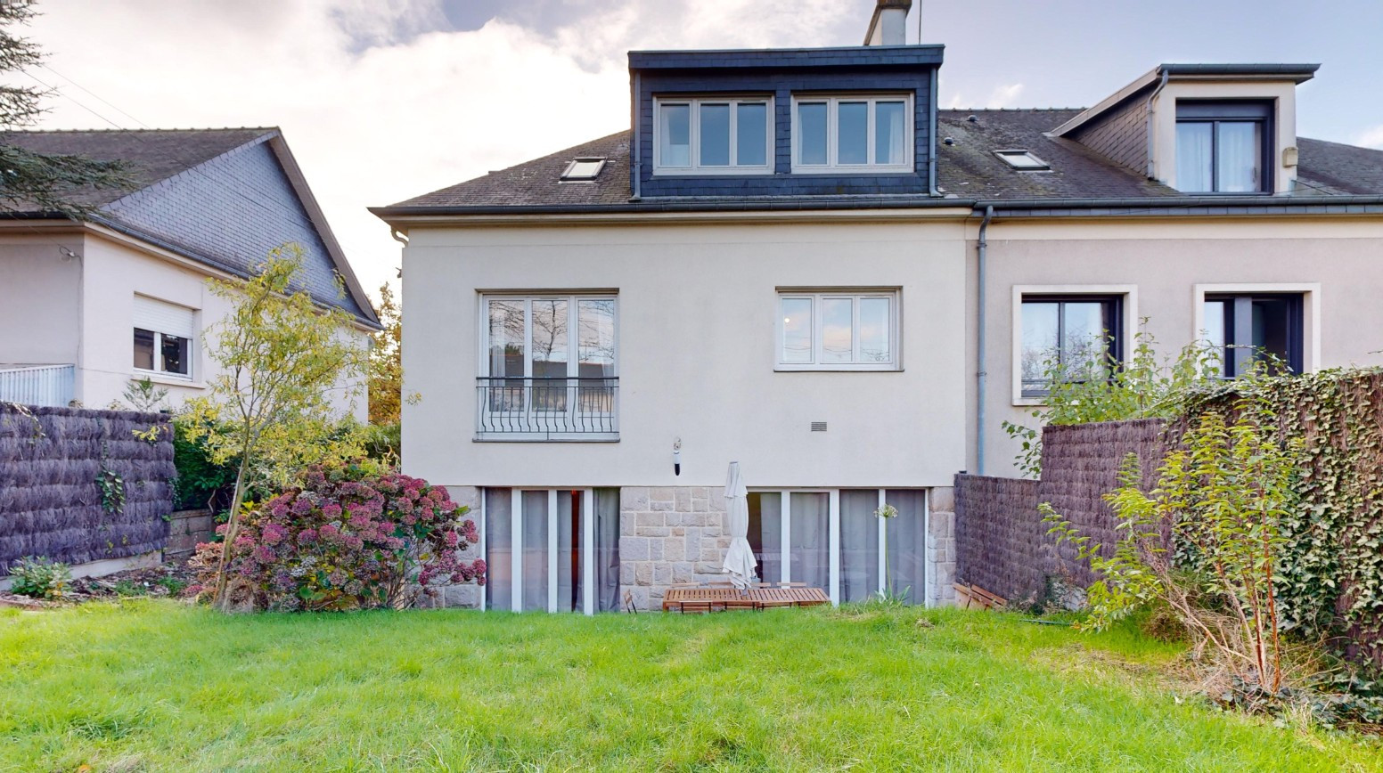 
                                                Location
                                                 Appartement meublé T2 25m² à Rennes