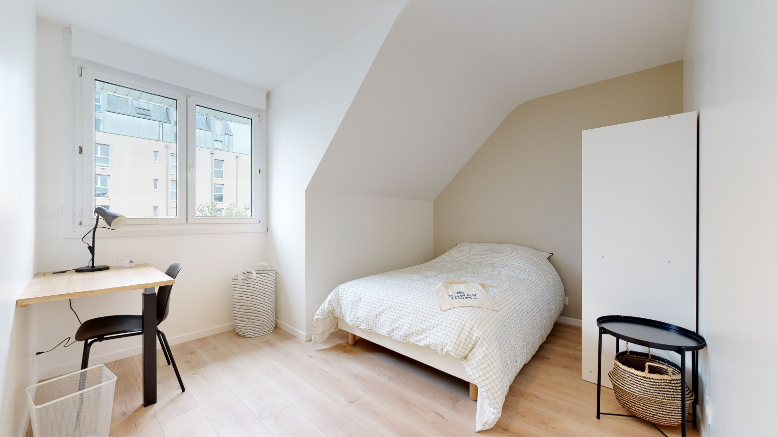 
                                                Location
                                                 Appartement meublé T2 25m² à Rennes