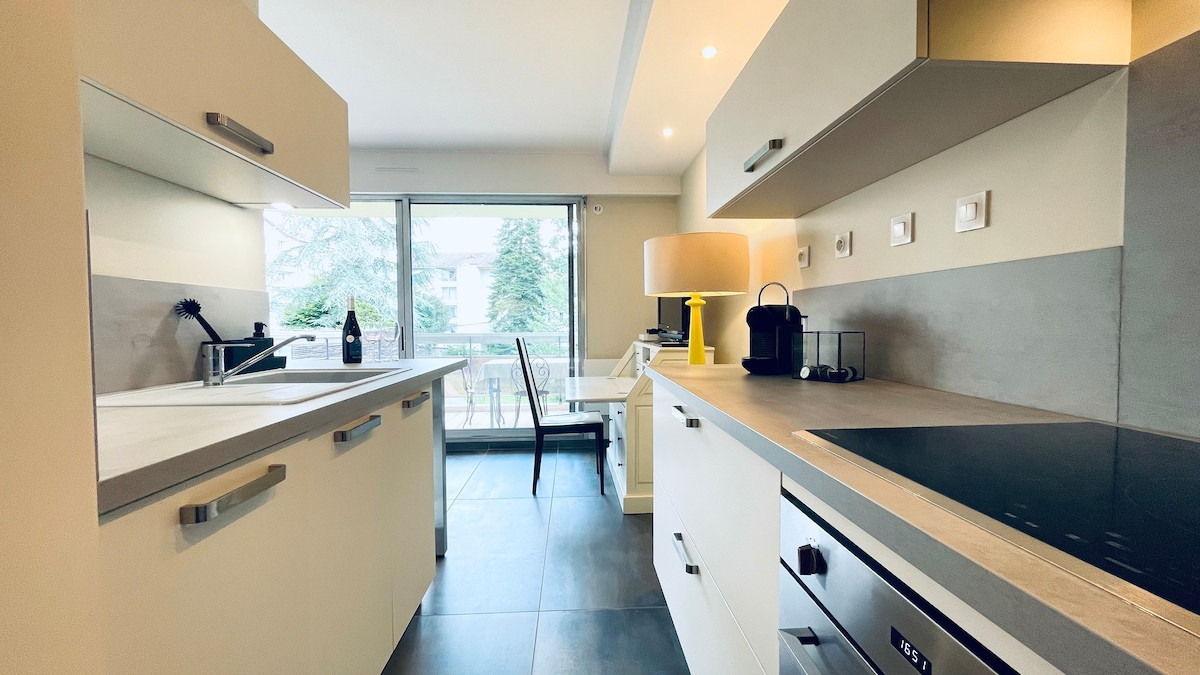 
                                                Location
                                                 Appartement meublé T2 27.91m² à Voiron