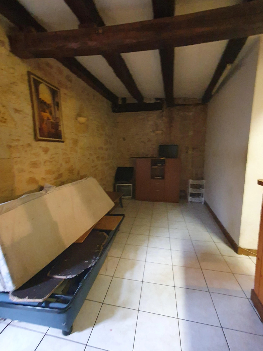 
                                                Location
                                                 Appartement meublé T2 28.75m² à Sarlat-la-Canéda