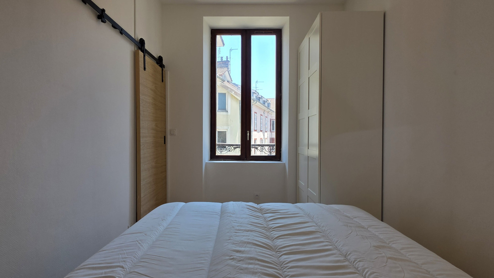 
                                                Location
                                                 Appartement meublé T2 29.42m² à Grenoble