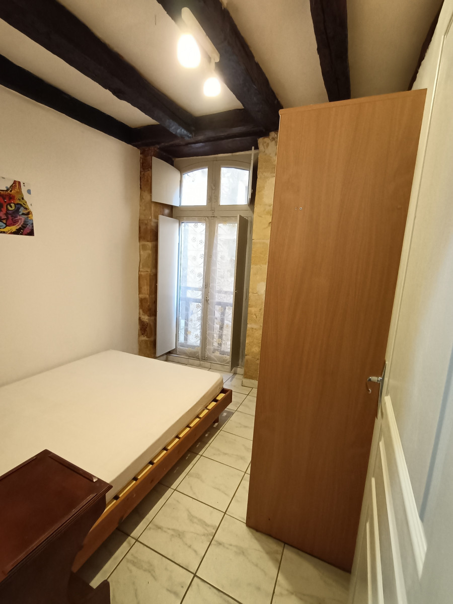 
                                                Location
                                                 Appartement meublé T2 29m² à Sarlat-la-Canéda