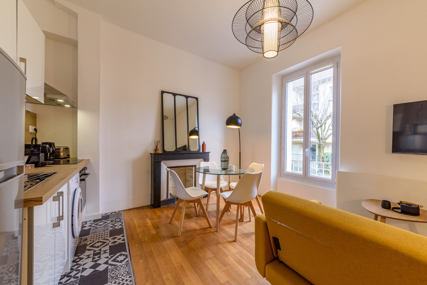 
                                                Location
                                                 Appartement meublé T2 30m² à GRENOBLE
